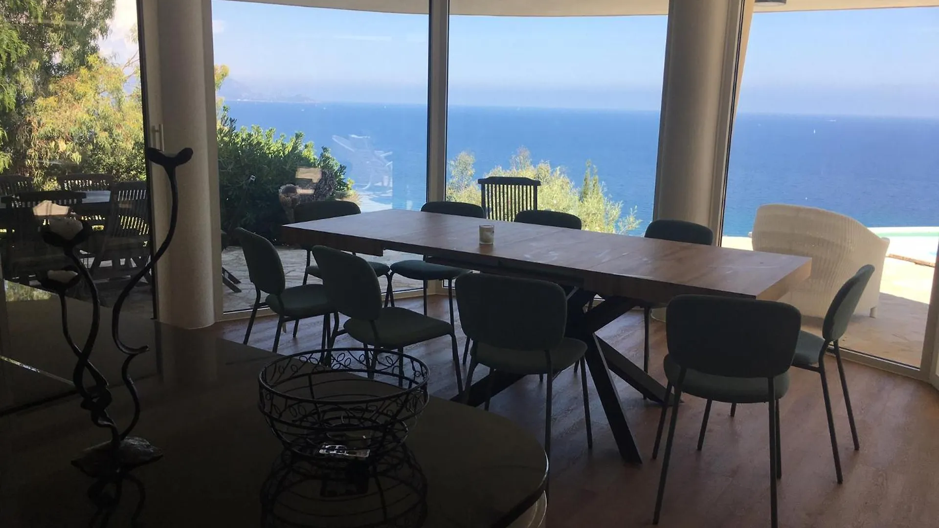 Villa With Dream View And Swimming Pool!! Les Issambres