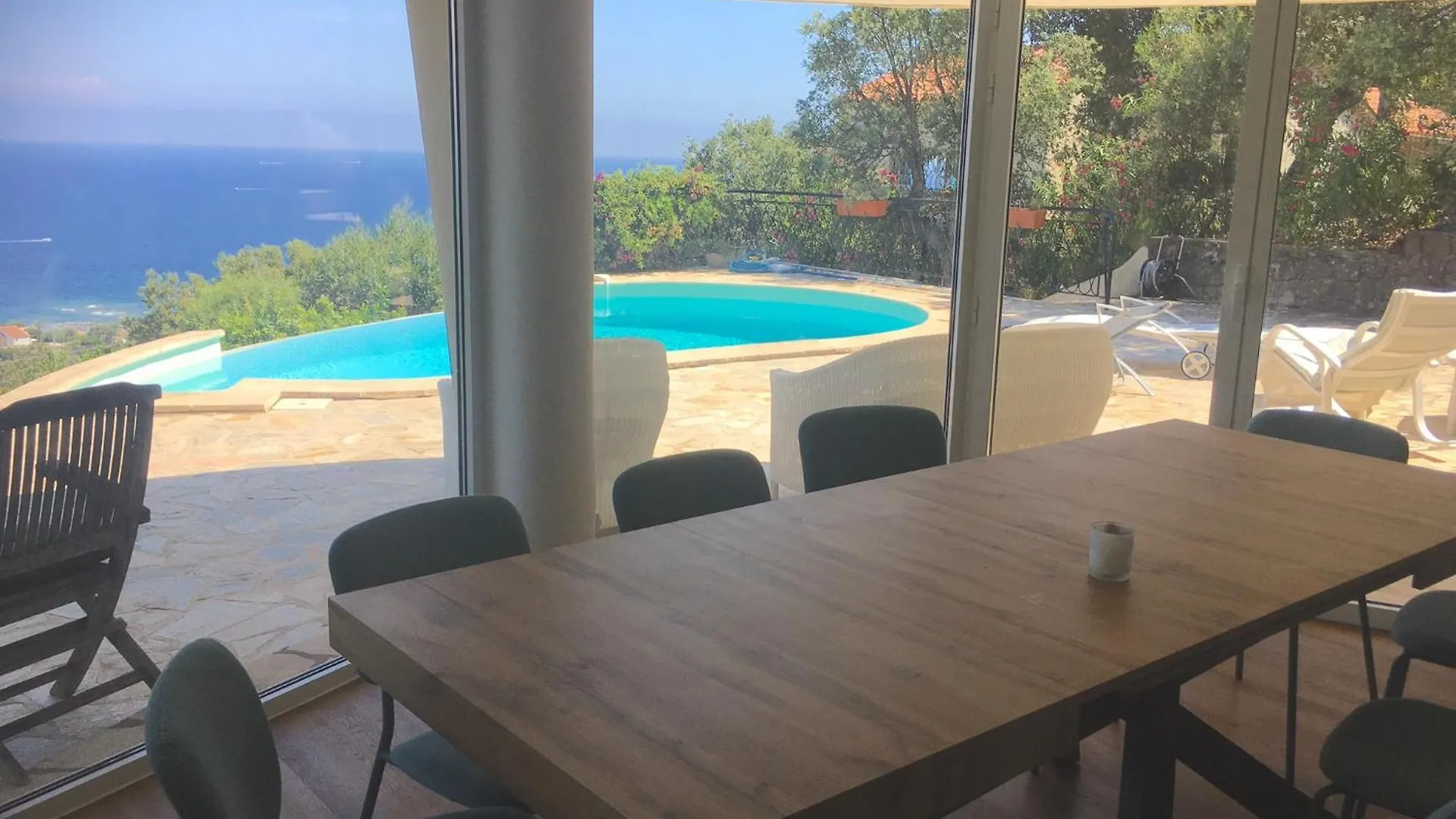 Villa With Dream View And Swimming Pool!! Les Issambres