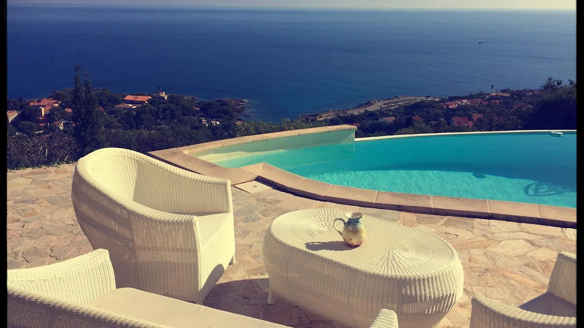 Villa With Dream View And Swimming Pool!! Les Issambres